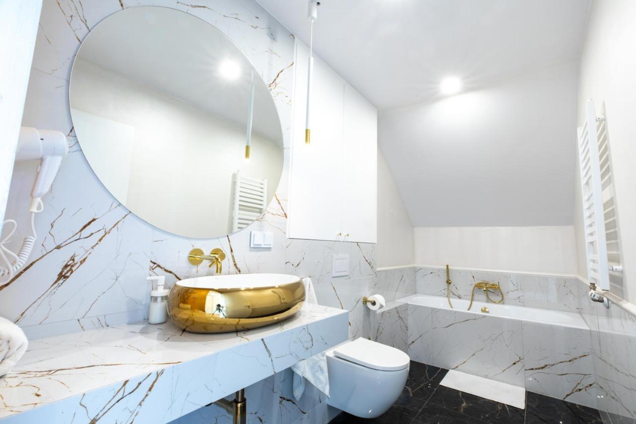 Stylowe Apartamenty Plewiska Exterior foto